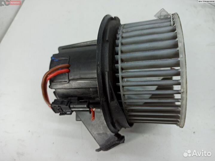 Моторчик печки Mercedes-Benz E-Class