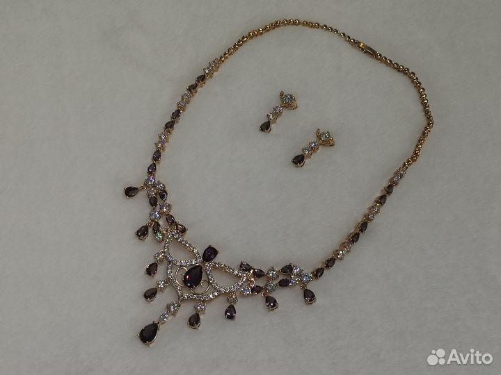Комплект бижутерии Колье с Серьгами под Золото