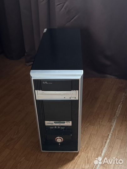 Настольный компьютер