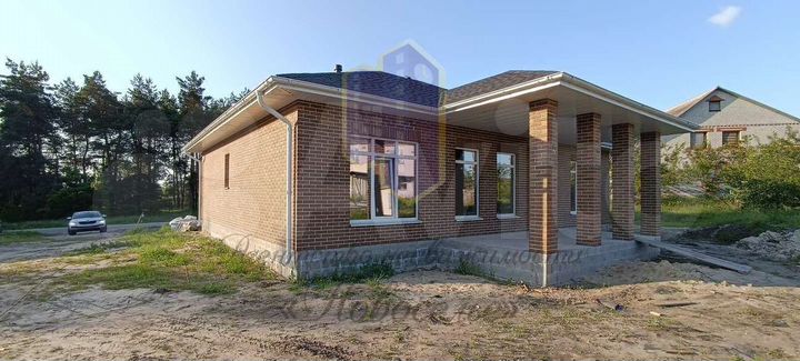 Коттедж 142 м² на участке 8 сот.