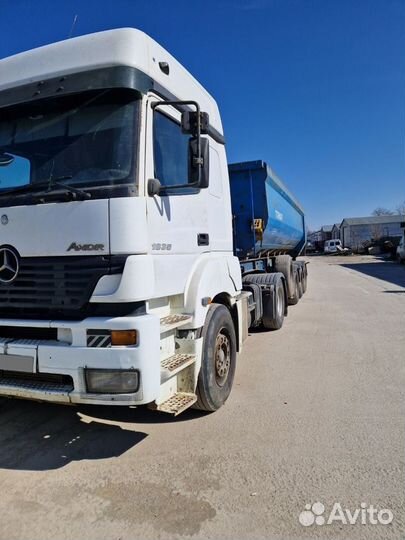 Mercedes-Benz Axor 1835 LS с полуприцепом, 2002
