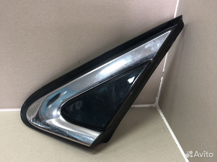 Накладка уголок зеркала левого Kia Sorento Prime