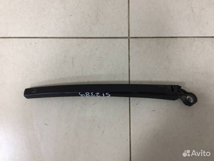 Поводок стеклоочистителя задний Skoda Rapid 2012-2