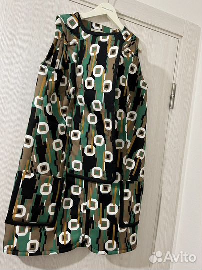 Платье Balensiaga