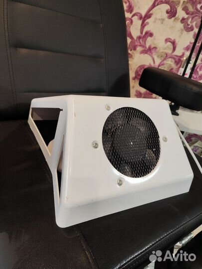 Продам вытяжку для маникюра