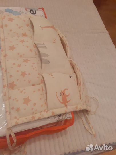 Органайзер на детскую кроватку