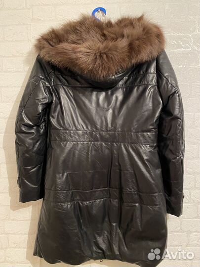 Пуховик женский кожаный