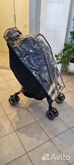 Прогулочная коляска 0+ Combi