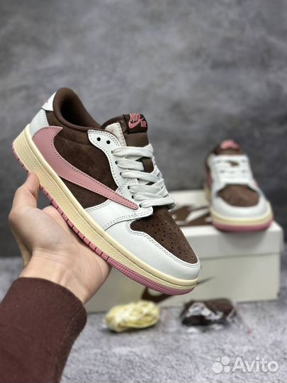 Nike Air Jordan 1 travis Scott