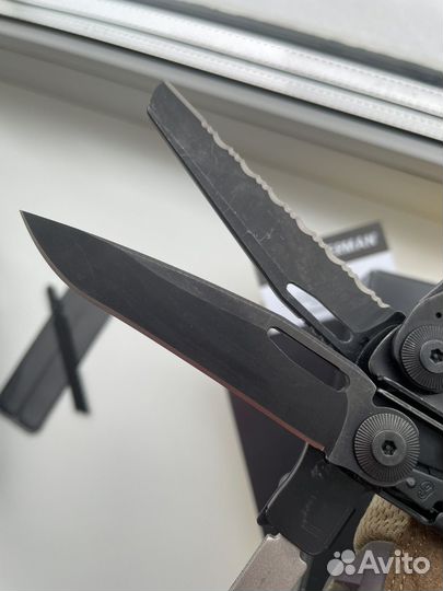 Leatherman surge