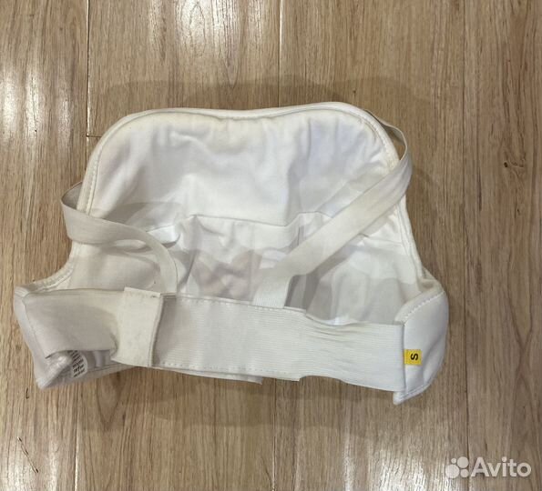 Нагрудник женский для единоборств