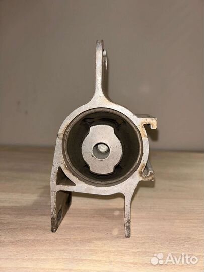 Сайлентблок передний подвески Mercedes Bens CLA