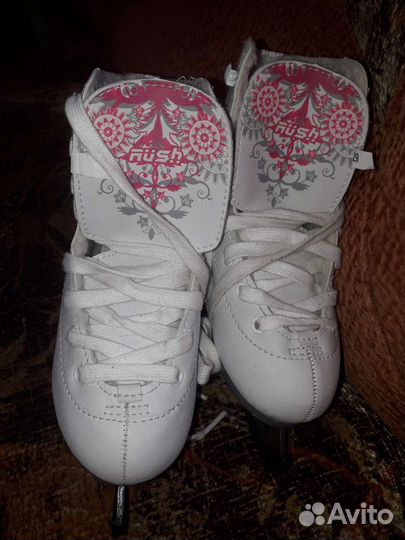 Коньки фигурные