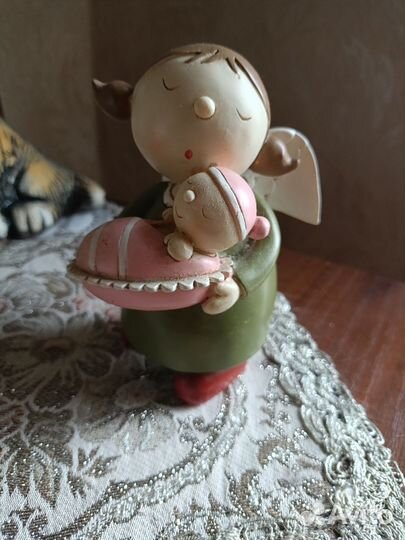 Фигурки статуэтки