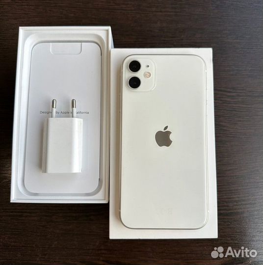 iPhone 11, 64 ГБ