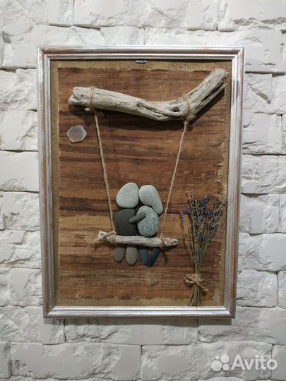 Картина-панно из морских камней