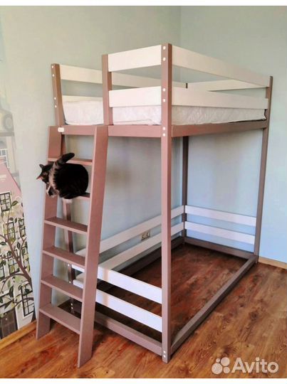 Двухъярусная кровать из массива сосны