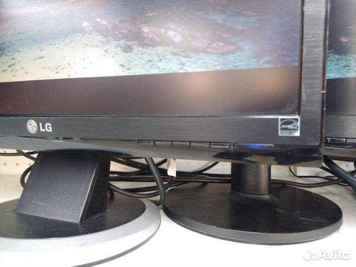 Монитор LG Flatron E2041S-BN 20