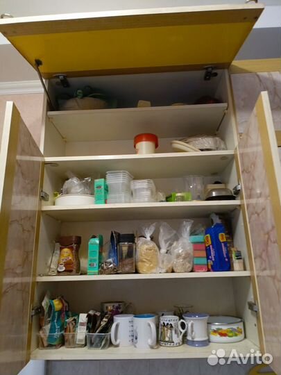 Кухонные шкафчики навесные б/у 2 шт