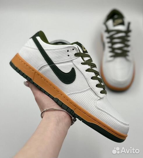 Кроссовки Nike SB Dunk Low