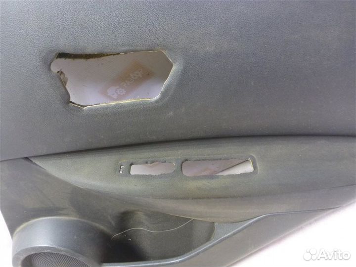 Обшивка двери задняя правая Nissan Qashqai J10 K9K