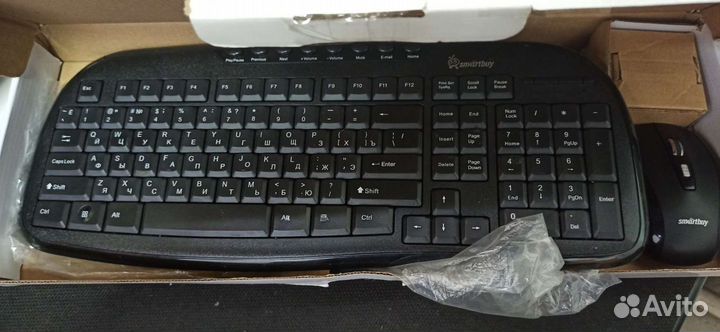Клавиатура с мышью беспроводные
