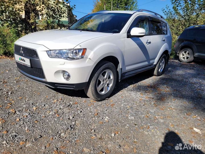 Mitsubishi Outlander 2.4 CVT, 2010, 233 820 км