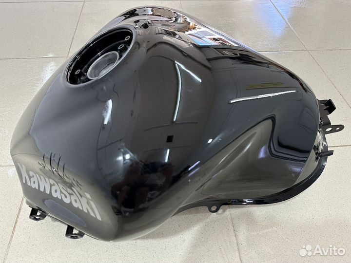 Kawasaki z1000sx топливный бак
