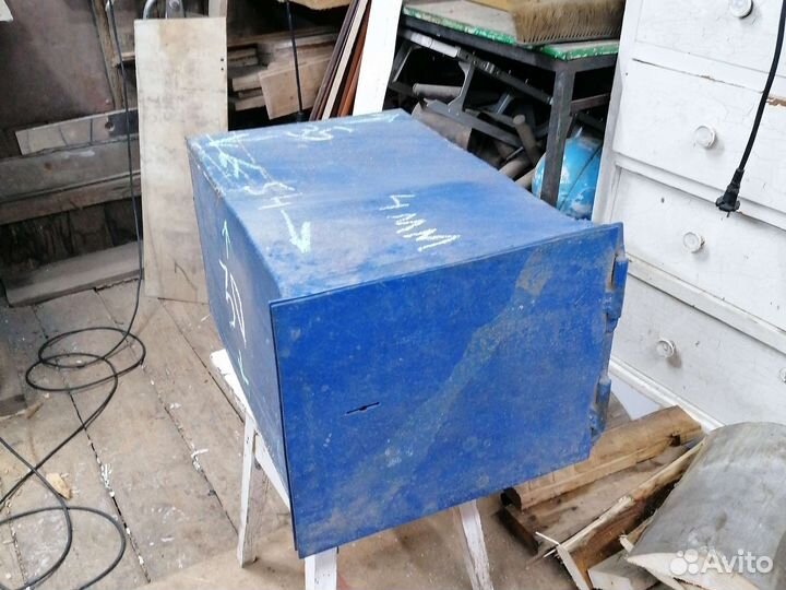 Ящик металлический с замком под сейф металл 4 мм