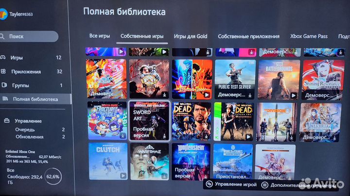 Xbox one s 1tb, 2 геймпада, игры