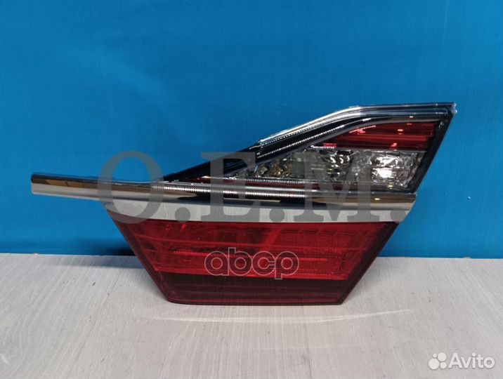 Фонарь правый внутренний Toyota Camry 7 XV50 20