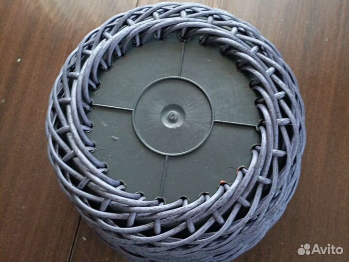 Горшок для цветов из ротанга