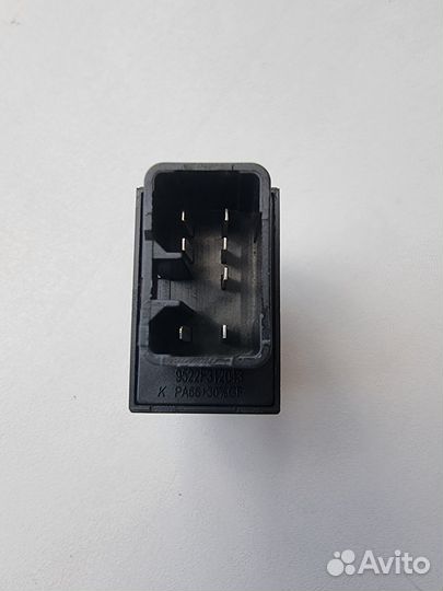 Кнопка стеклоподъемника Hyundai ix35, Tucson