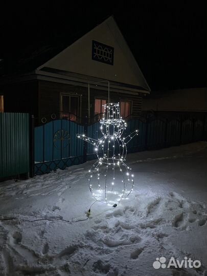 Новогодний снеговик