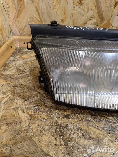 Фара Правая Пассат Б5 бу Оригинал