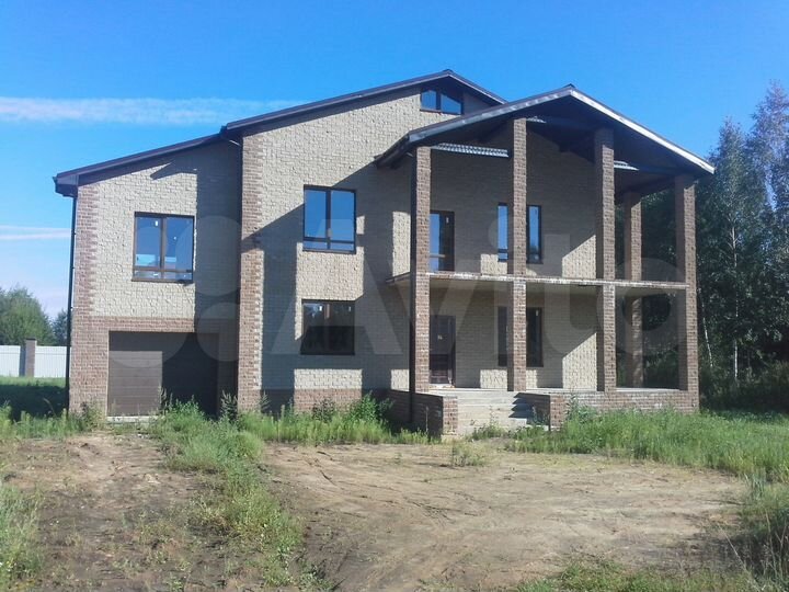 Дом 292 м² на участке 15 сот.