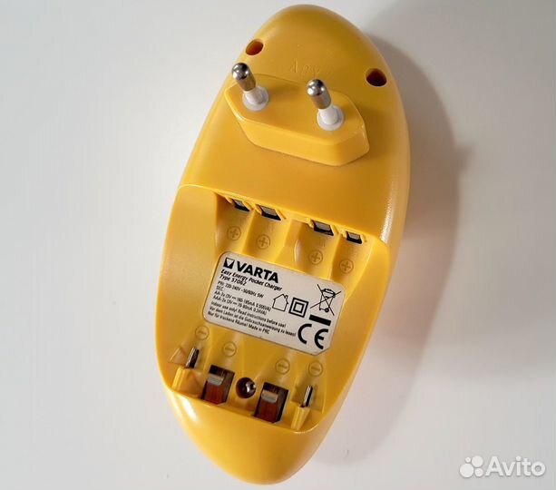 Зарядное устройство Varta для AA и AAA