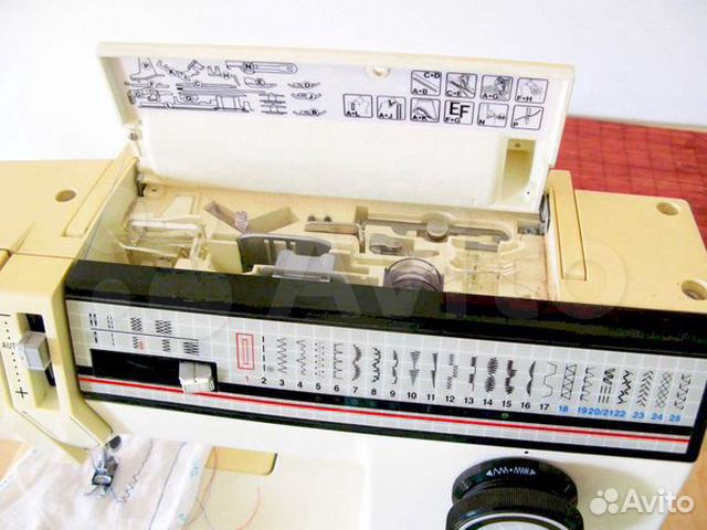 Машина швейная Singer Rrestige 6238 Германия