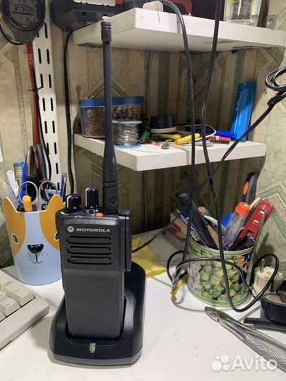 Motorola dp4400e DMR 433 mHz китайская + кабель пр