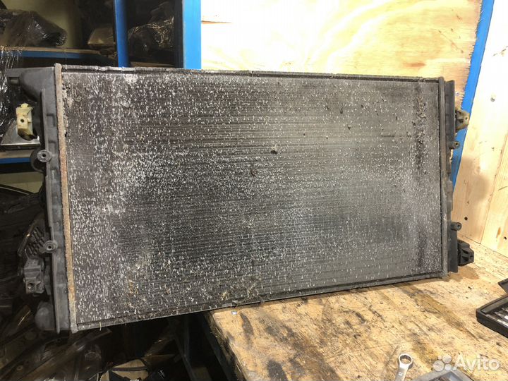 Радиатор основной Volkswagen New Beetle