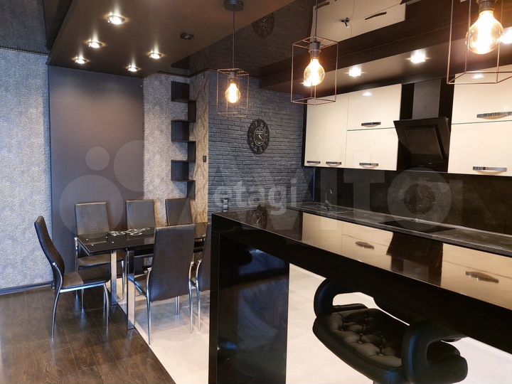 2-к. квартира, 86,3 м², 9/9 эт.