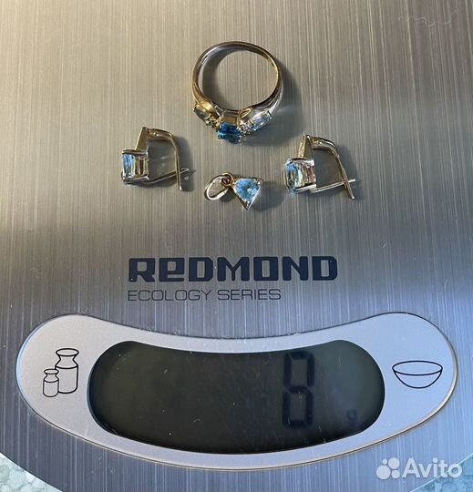 Золотое кольцо, серьги, подвеска с топазами