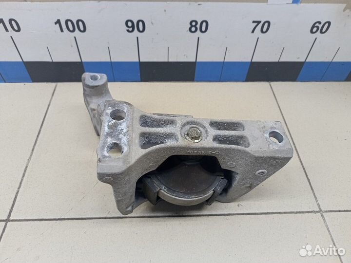 Опора двигателя правая Juke (F15) 2011