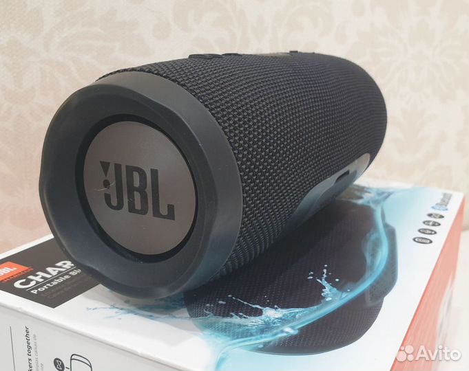 Беспроводная колонка jbl charge 3