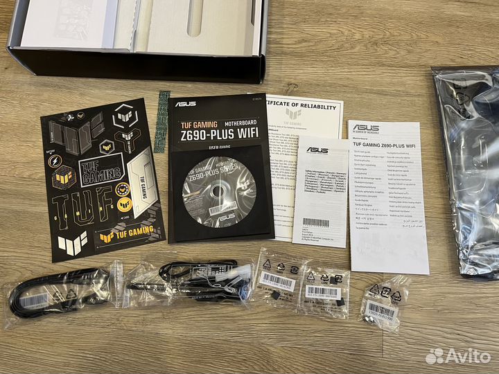 Asus TUF gaming Z690-plus wifi DDR5