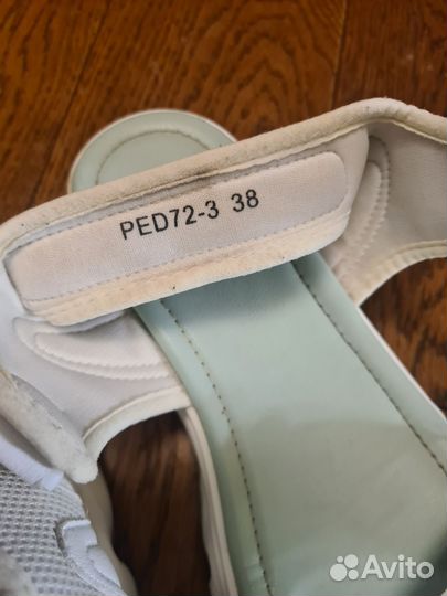 Босоножки для девочки