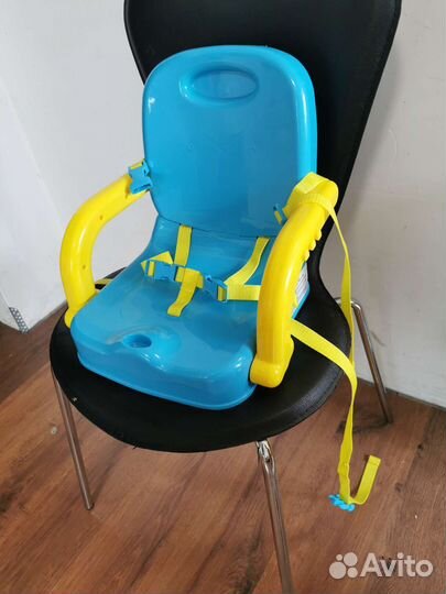 Мобильный столик для кормления ребенка