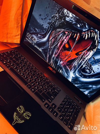 Мощный, 8 ядер i7, игровой ноутбук asus