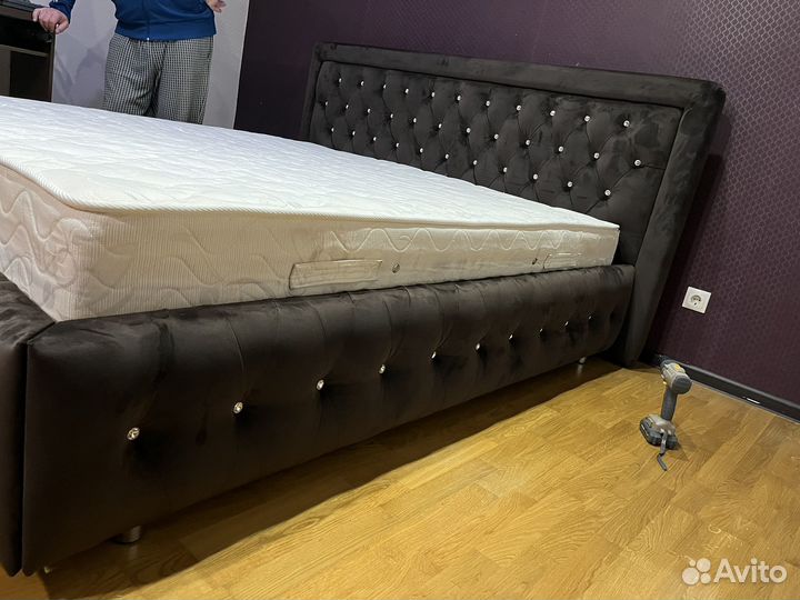 Перетяжка кроватей, диванов, кресел