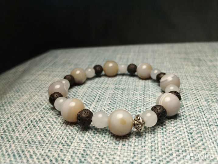 Браслет оберег ручной работы